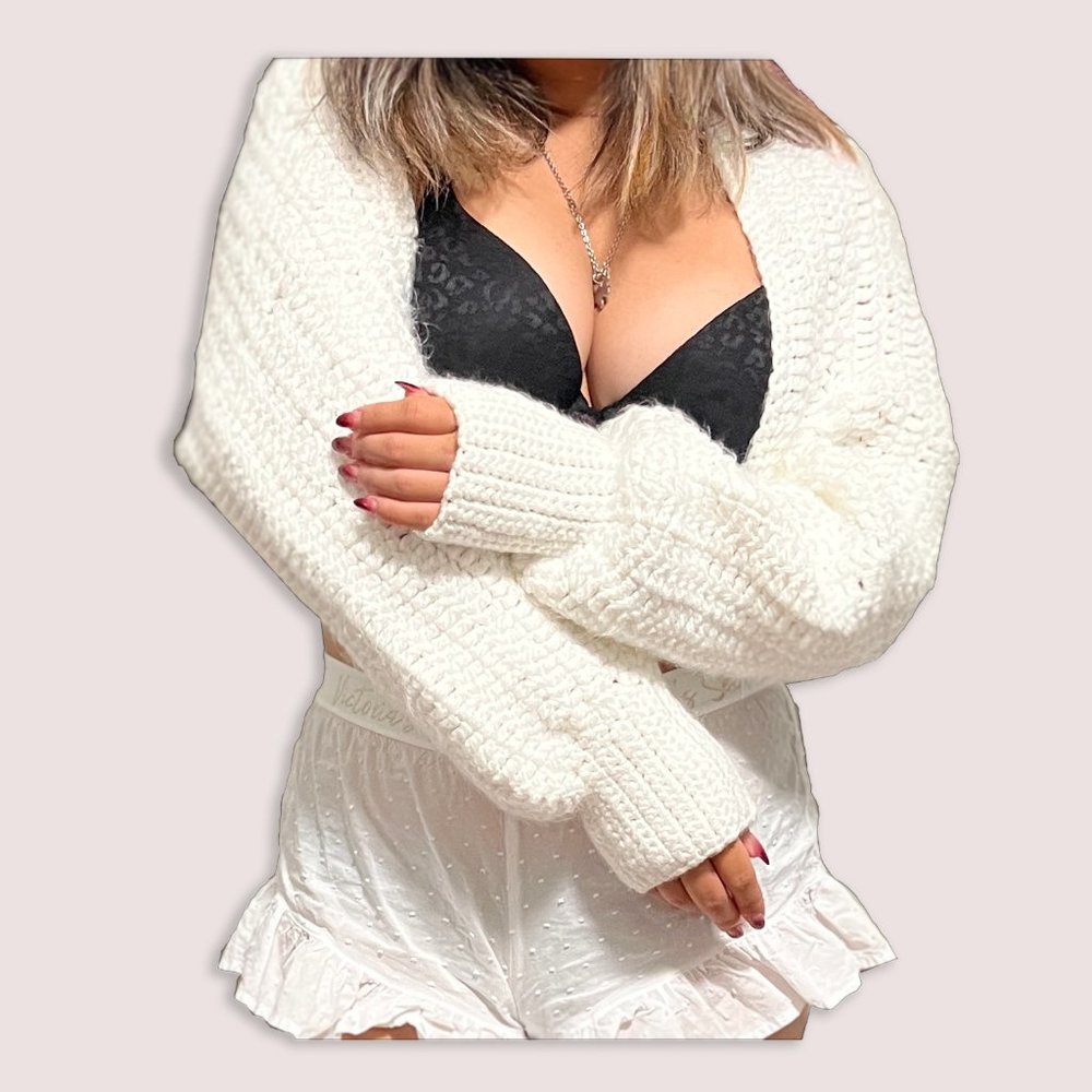 No Brand~ Womens White Wool Sleeves